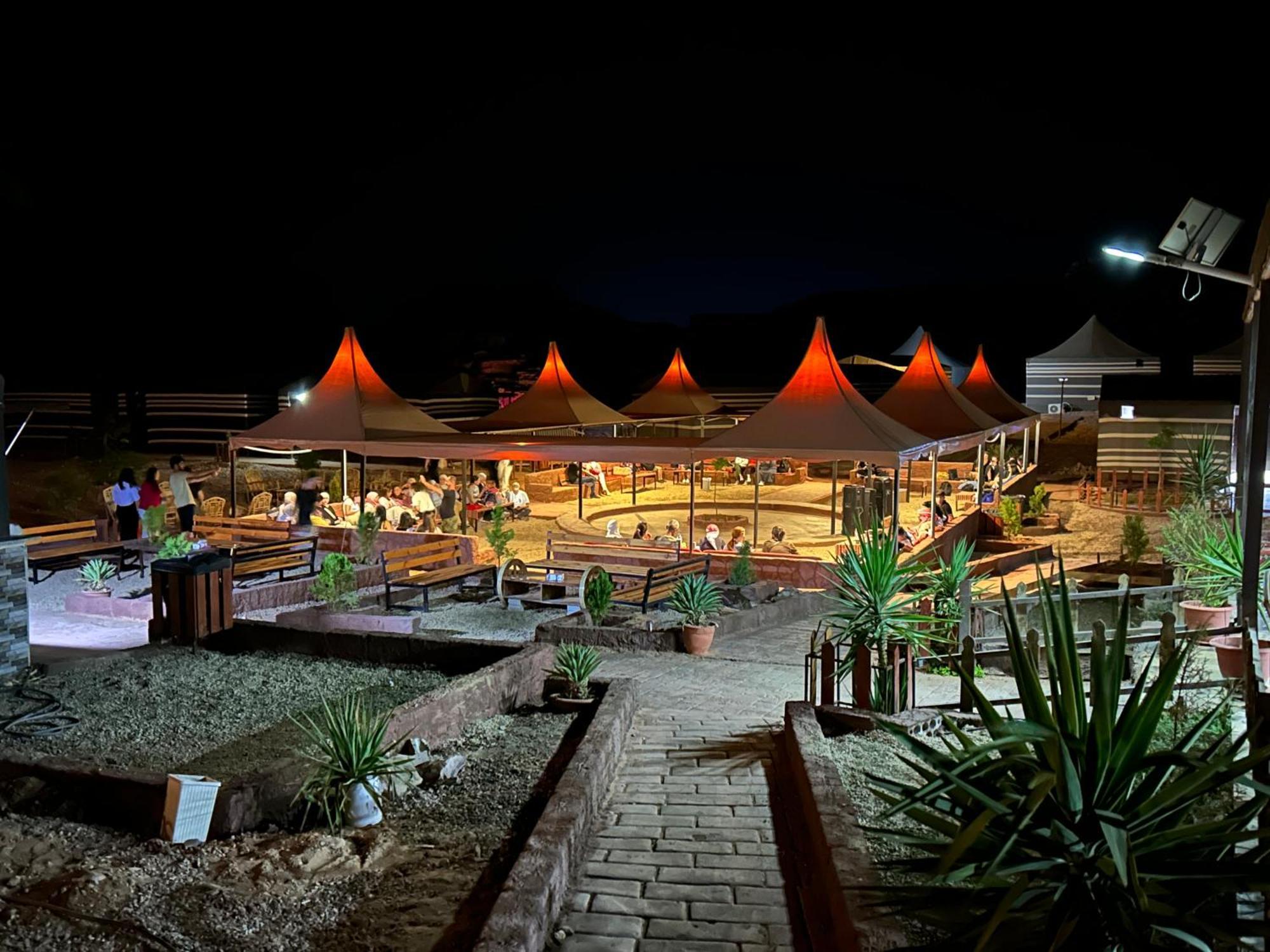 Desert Island Camp Wadi Rum Exterior foto